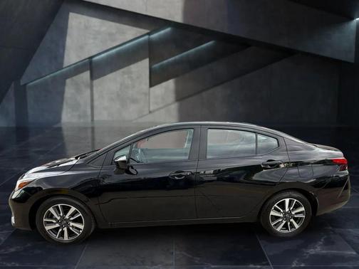 2023 Nissan Versa 1.6 SV
