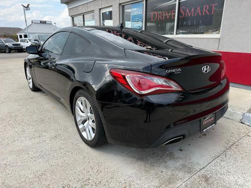 2014 Hyundai Genesis Coupe 2.0T Premium