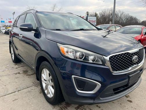 2016 Kia Sorento LX