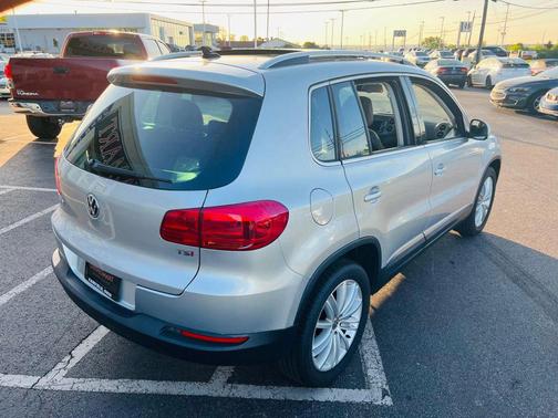 2016 Volkswagen Tiguan SE