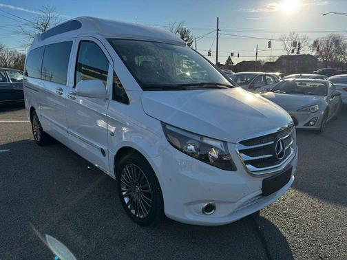 2017 Mercedes-Benz Metris Base