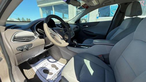 Mineral Gray Metallic 2022 Chevrolet Malibu FWD LT