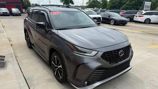 Magnetic Gray Metallic 2021 Toyota Highlander XSE