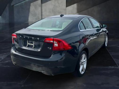 2015 Volvo S60 T5 Premier
