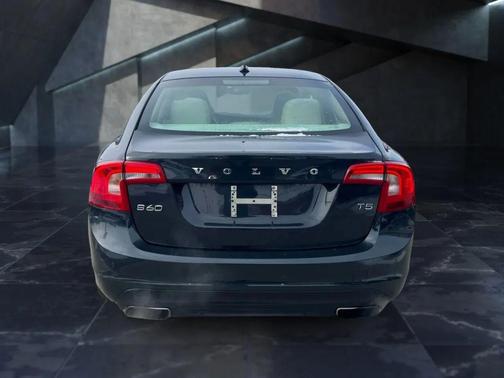 2015 Volvo S60 T5 Premier