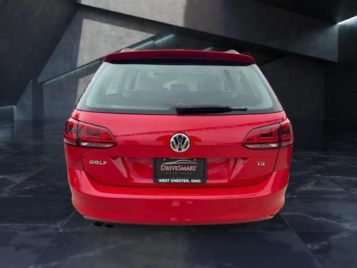 2015 Volkswagen Golf SportWagen TSI SE 4-Door