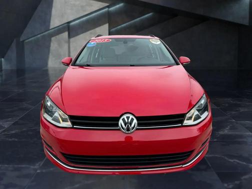 2015 Volkswagen Golf SportWagen TSI SE 4-Door