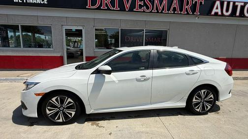 WHITE 2018 Honda Civic EX-L