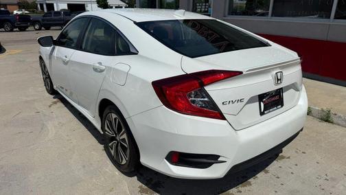 WHITE 2018 Honda Civic EX-L