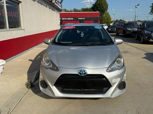 2015 Toyota Prius c Three