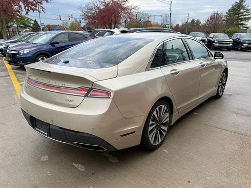 2017 Lincoln MKZ Base