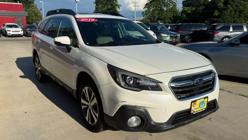 Crystal White Pearl 2019 Subaru Outback 2.5i Limited