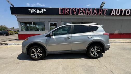 Silver Sky Metallic 2017 Toyota RAV4 XLE