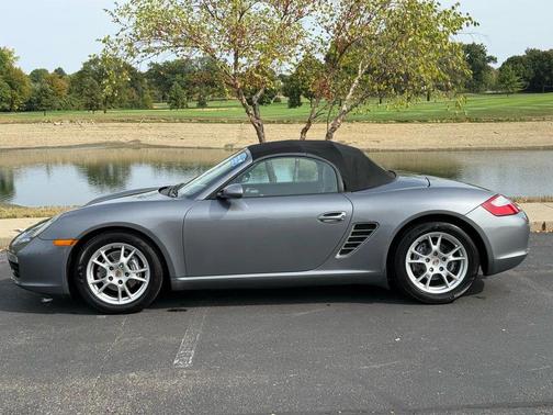 2005 Porsche Boxster Cabriolet 2D