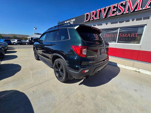 Black Forest Pearl 2019 Honda Passport Elite