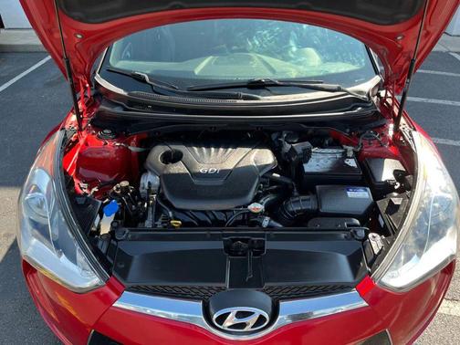 2016 Hyundai Veloster Base
