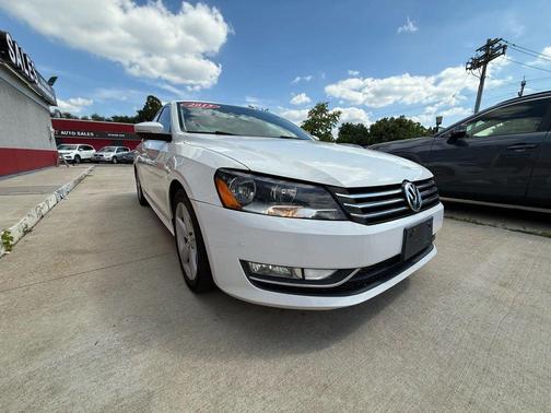2015 Volkswagen Passat 1.8T Limited Edition