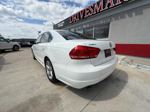2015 Volkswagen Passat 1.8T Limited Edition