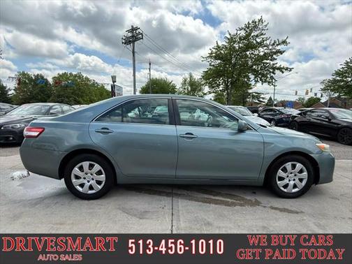 2011 Toyota Camry LE