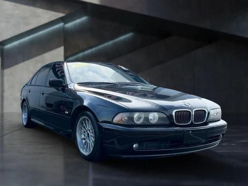 2002 BMW 540 540i Sedan 4D