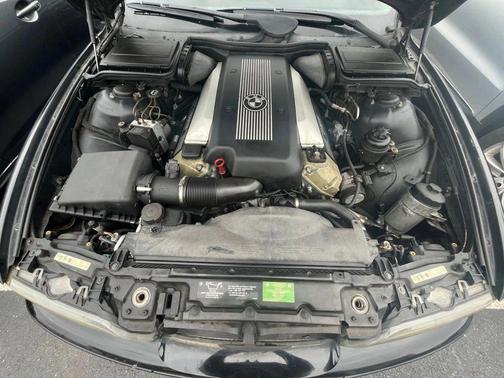 2002 BMW 540 540i Sedan 4D