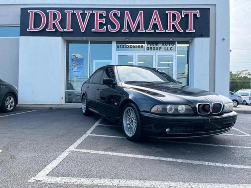 2002 BMW 540 540i Sedan 4D