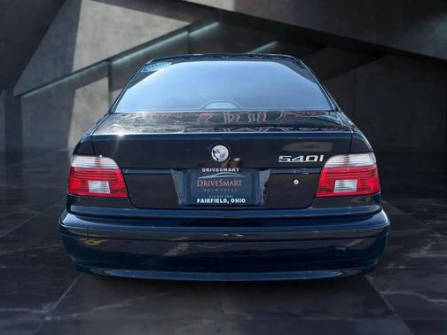 2002 BMW 540 540i Sedan 4D