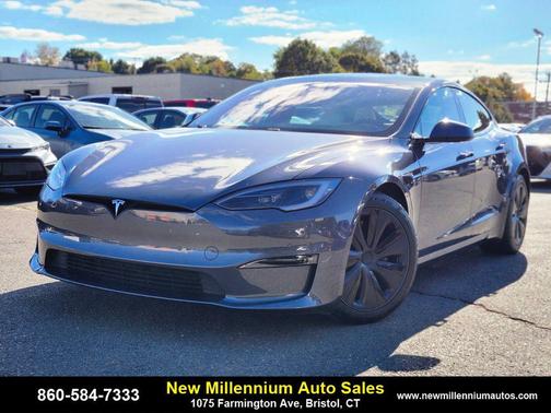 2022 Tesla Model S Base