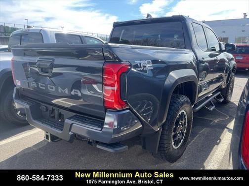 2024 Toyota Tacoma TRD Off-Road