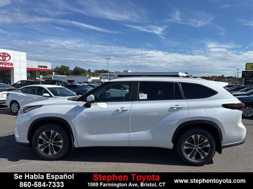 2025 Toyota Highlander XLE
