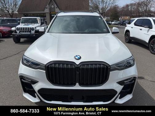 2021 BMW X7 M50i