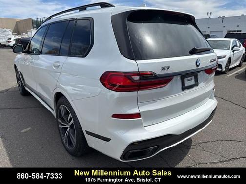 2021 BMW X7 M50i