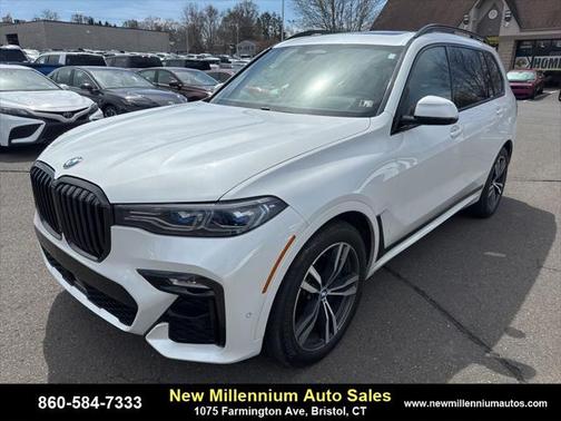 2021 BMW X7 M50i