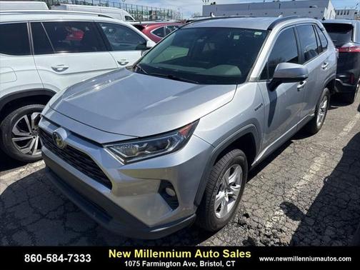 2021 Toyota RAV4 Hybrid XLE