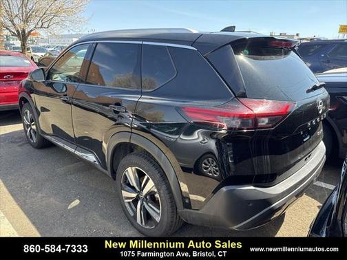 2023 Nissan Rogue SL