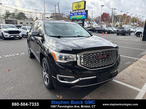 2019 GMC Acadia Denali