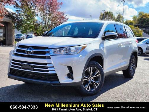 2019 Toyota Highlander LE