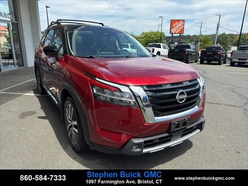2022 Nissan Pathfinder Platinum 4WD