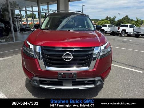 2022 Nissan Pathfinder Platinum 4WD