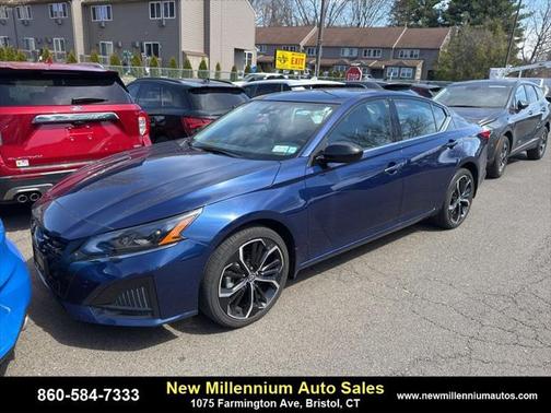 2023 Nissan Altima SR Intelligent AWD