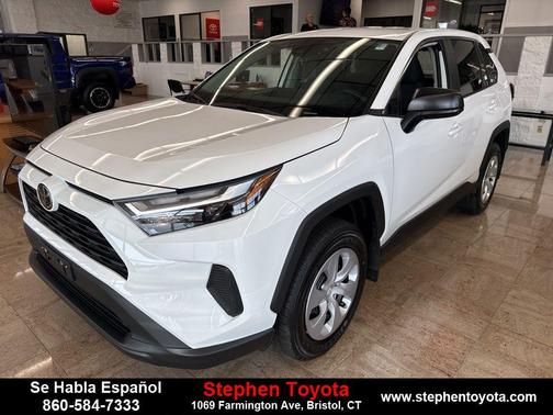 2025 Toyota RAV4 LE