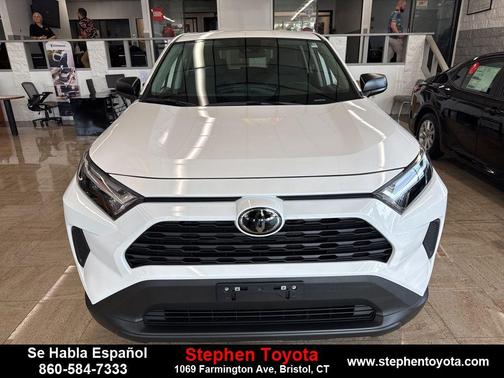 2025 Toyota RAV4 LE