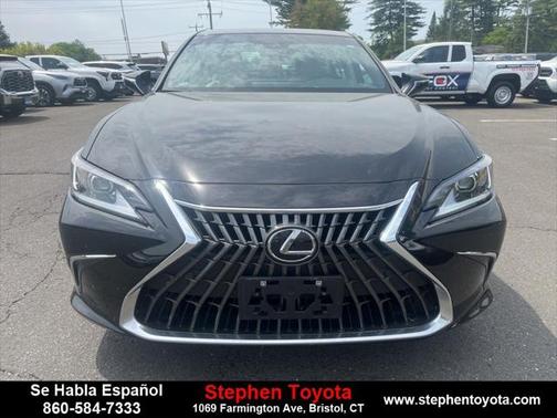 2023 Lexus ES 300h Base