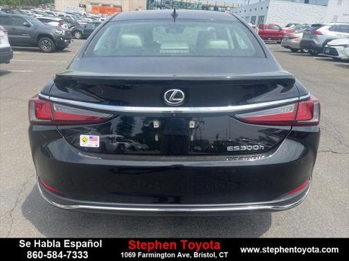 2023 Lexus ES 300h Base