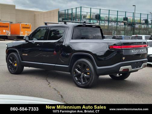 2022 Rivian R1T Adventure