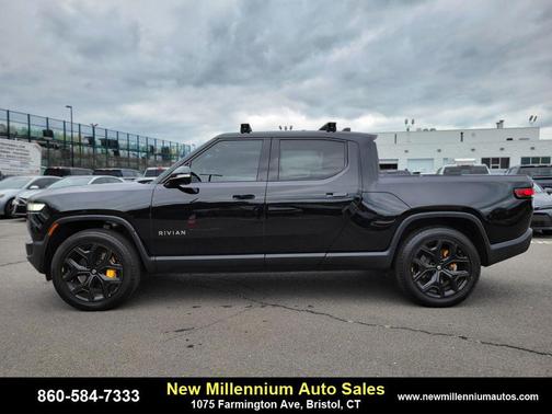 2022 Rivian R1T Adventure