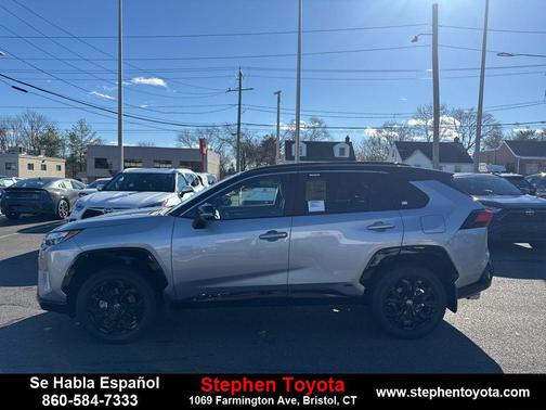 2025 Toyota RAV4 Hybrid SE