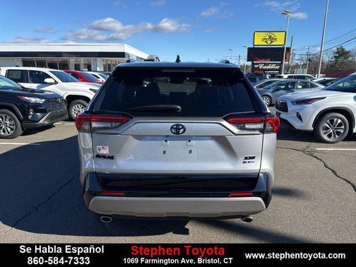 2025 Toyota RAV4 Hybrid SE