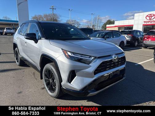 2025 Toyota RAV4 Hybrid SE