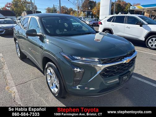 2025 Chevrolet Trax LS